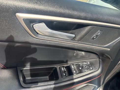 Used 2022 Ford Edge ST-Line AWD/4WD image 18