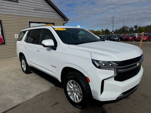 Used 2023 Chevrolet Tahoe LS image 3
