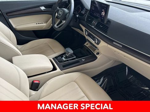 Used 2023 Audi Q5 2.0T Premium w/ Convenience Package AWD/4WD image 15