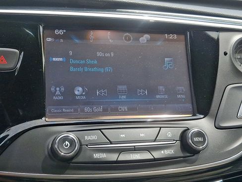 Used 2018 Buick Envision Essence AWD/4WD image 19