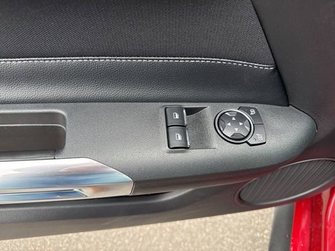 Used 2022 Ford Mustang EcoBoost image 23