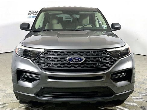 Certified 2021 Ford Explorer 2WD image 2