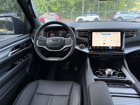 New 2026 Jeep Grand Wagoneer 4WD image 21