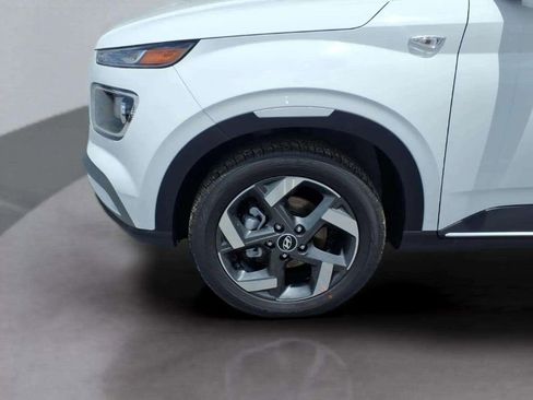 New 2026 Hyundai Venue SEL FWD image 9