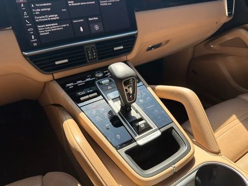 Used 2019 Porsche Cayenne AWD/4WD image 8