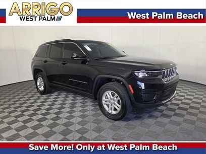 Used 2023 Jeep Grand Cherokee Laredo