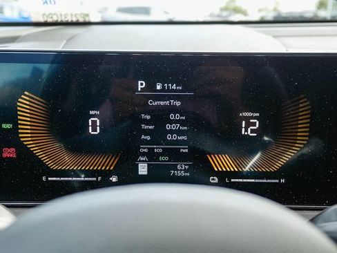 Certified 2025 Kia Sorento EX w/ EX Panoramic Sunroof Package AWD/4WD image 25