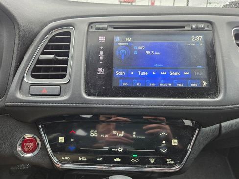 Used 2018 Honda HR-V EX-L image 10