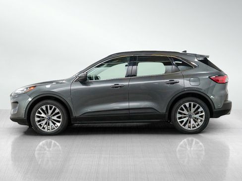Used 2021 Ford Escape Titanium w/ Class II Trailer Tow Package AWD/4WD image 2
