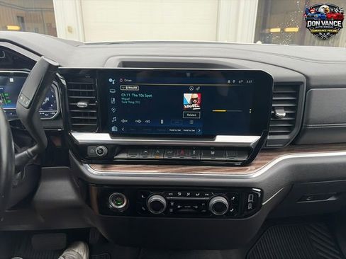 Used 2023 Chevrolet Silverado 1500 LT AWD/4WD image 19