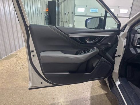 Used 2023 Subaru Outback Onyx Edition w/ Popular Package #2 image 10