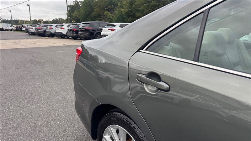 Used 2012 Toyota Camry XLE w/ Leather Pkg FWD image 24