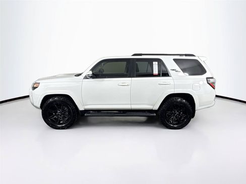 Certified 2024 Toyota 4Runner TRD Off-Road Premium AWD/4WD image 14