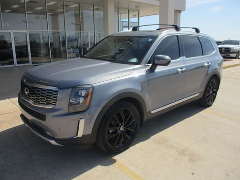 Used 2020 Kia Telluride SX w/ Towing Package AWD/4WD image 2