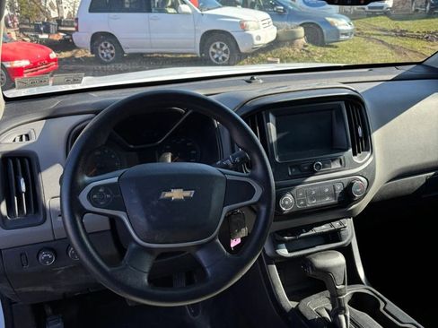 Used 2017 Chevrolet Colorado W/T w/ WT Convenience Package image 32