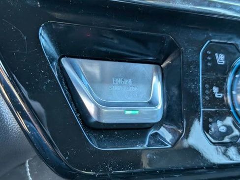 Used 2023 GMC Sierra 1500 AT4X image 18