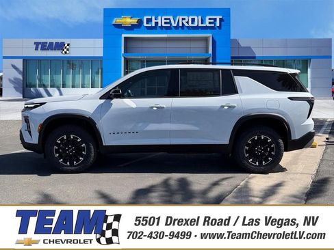 New 2026 Chevrolet Traverse Z71 w/ Driver Confidence Package AWD/4WD image 1