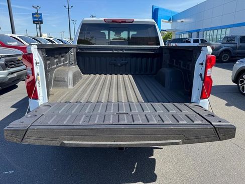 New 2026 Chevrolet Silverado 1500 High Country AWD/4WD image 7