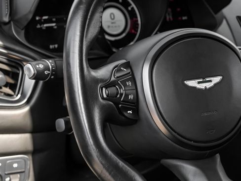 Used 2020 Aston Martin V8 Vantage Coupe RWD image 15