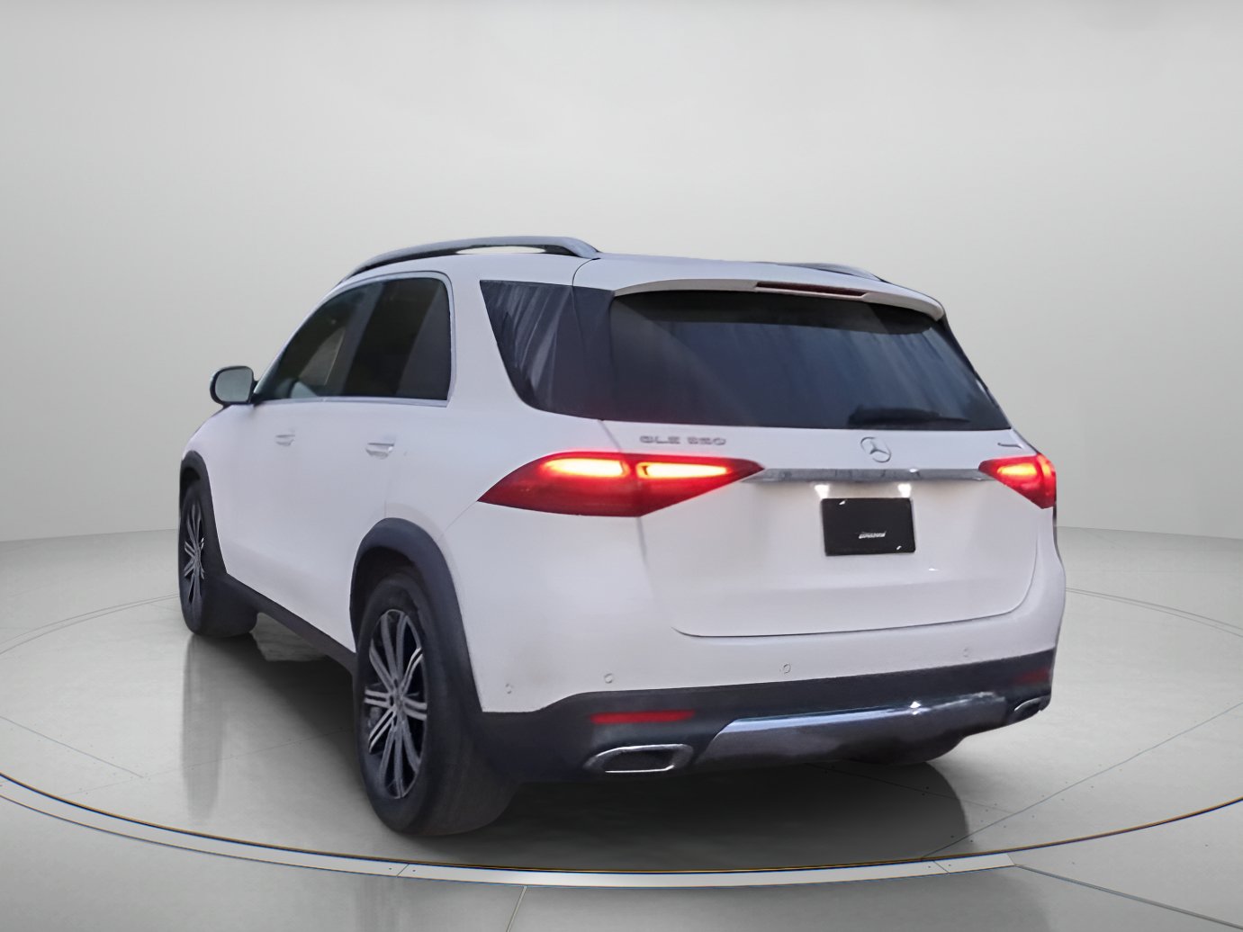 Used 2024 Mercedes-Benz GLE 350 4MATIC image 22
