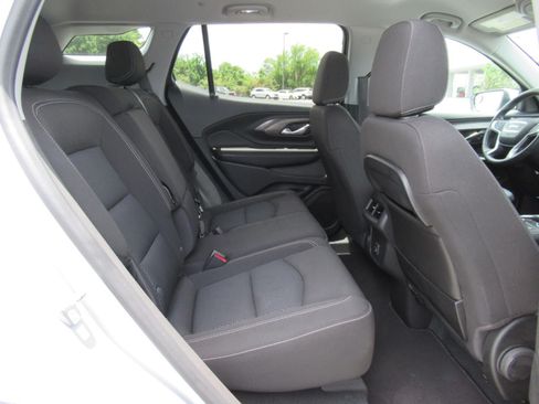 Used 2022 GMC Terrain SLE w/ Driver Convenience Package FWD image 30