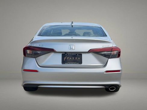 Used 2025 Honda Civic Sport image 4