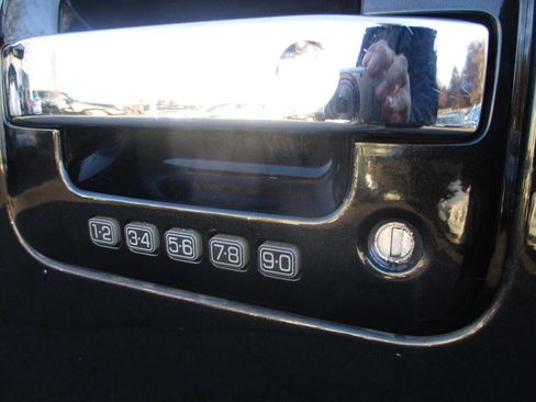 Used 2014 Ford F150 Limited image 34