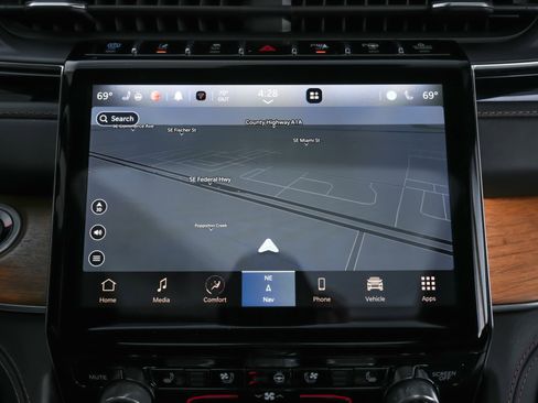 Used 2022 Jeep Grand Cherokee Summit image 14