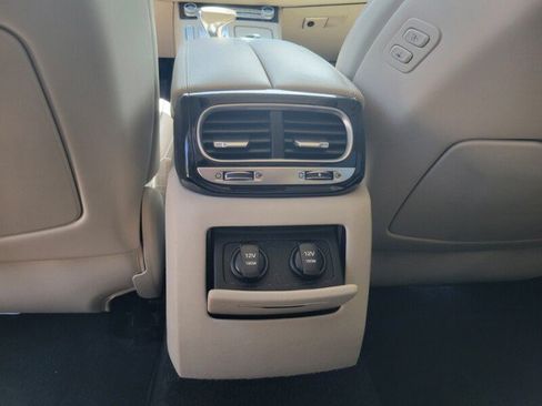 Used 2022 Genesis G90 3.3T Premium RWD image 28