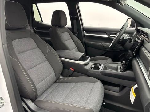New 2026 GMC Terrain Elevation w/ Technology Package II FWD image 31