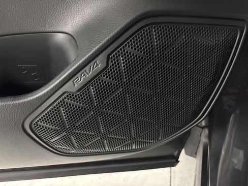 Used 2024 Toyota RAV4 LE FWD image 23