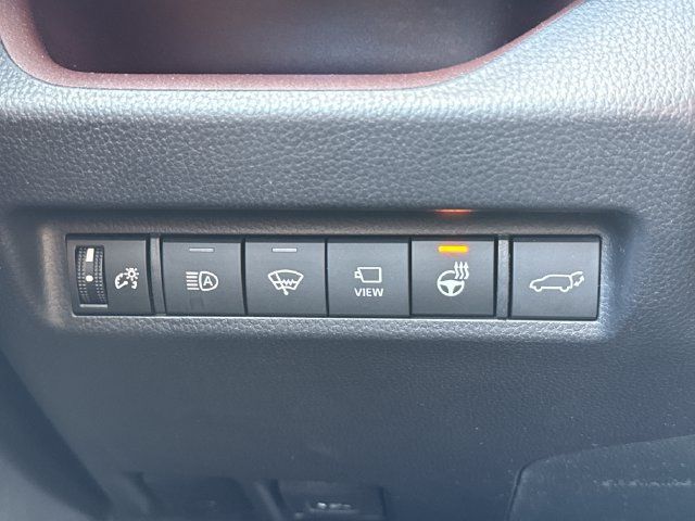Used 2021 Toyota RAV4 Limited AWD/4WD image 40