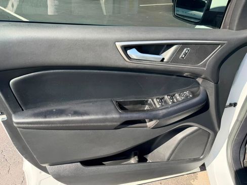 Used 2016 Ford Edge SEL w/ Equipment Group 201A AWD/4WD image 26