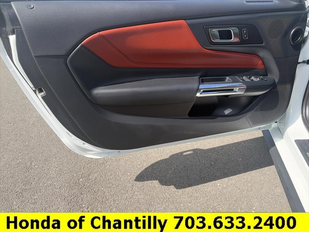 Used 2025 Ford Mustang Premium RWD image 20