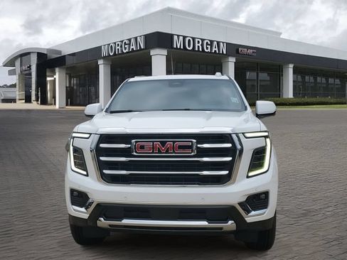 Used 2026 GMC Yukon Elevation w/ Elevation Premium Package RWD image 2