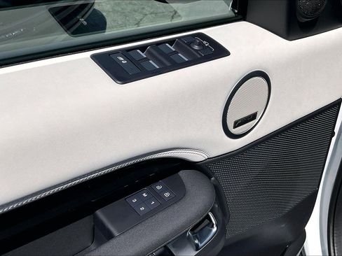 New 2026 Land Rover Discovery S AWD/4WD image 25