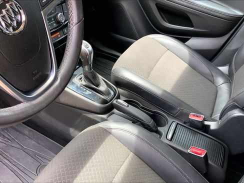 Used 2021 Buick Encore Preferred FWD image 15
