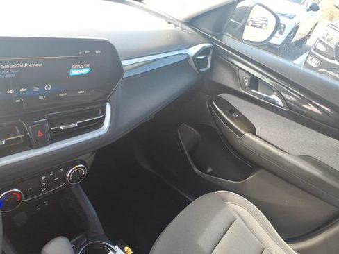 Used 2024 Chevrolet TrailBlazer LT FWD image 20
