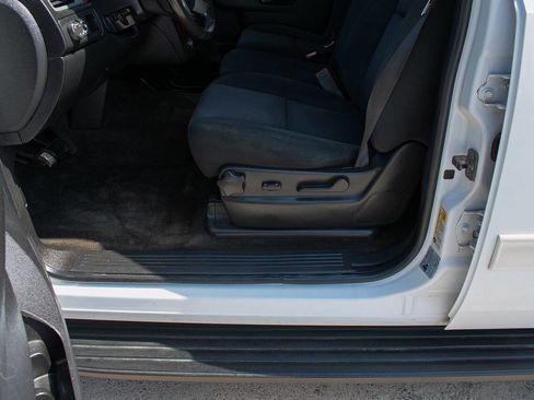 Used 2011 Chevrolet Tahoe LS RWD image 13