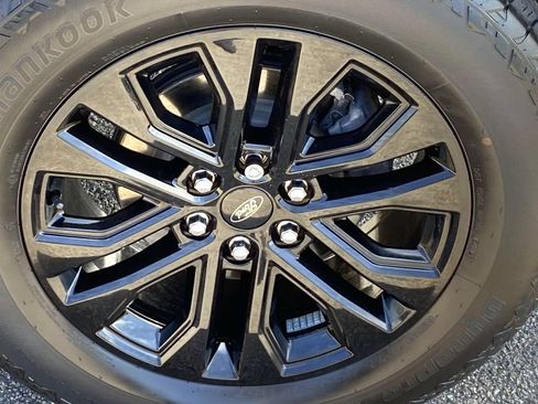 Used 2024 Ford F150 Lariat w/ Equipment Group 502A High AWD/4WD image 35