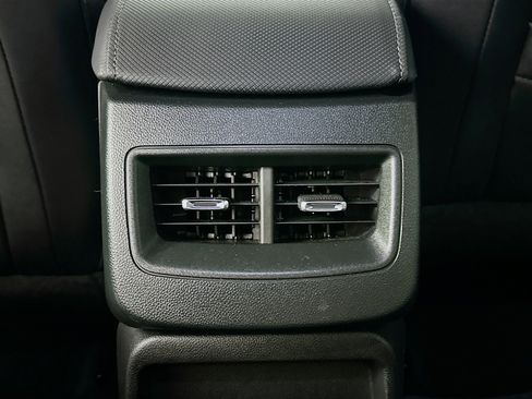 Used 2025 Chevrolet Equinox EV LT image 28