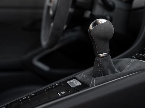 Used 2016 Porsche Cayman GT4 image 39