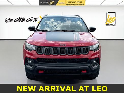 Used 2023 Jeep Compass Trailhawk w/ Trailhawk Convenience Group image 2