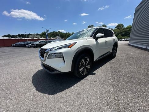 Used 2023 Nissan Rogue SL w/ SL Premium Package FWD image 1