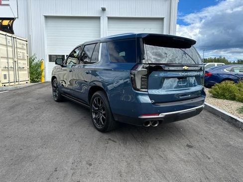 Used 2025 Chevrolet Tahoe High Country AWD/4WD image 3