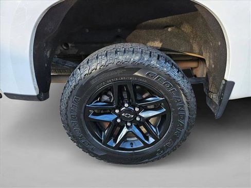 Used 2019 Chevrolet Silverado 1500 LT Trail Boss image 23