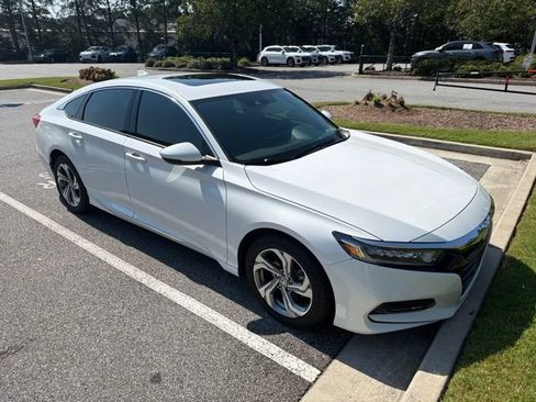 Used 2018 Honda Accord EX-L image 2