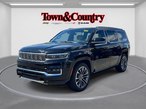 Certified 2024 Jeep Grand Wagoneer Series III w/ Rear Seat Video Group 1 AWD/4WD image 4