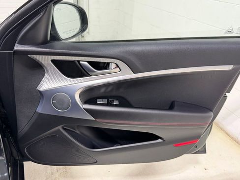 Used 2023 Genesis G70 2.0T w/ Sport Prestige Package image 33