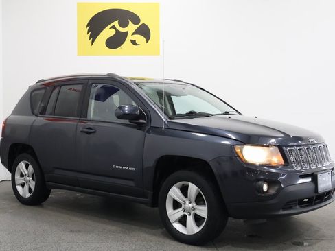 Used 2014 Jeep Compass Latitude w/ Sun/Sound Group image 6